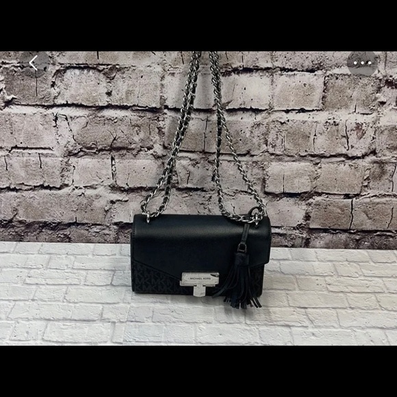 Michael Kors Rose Chain crossbody - Picture 10 of 11